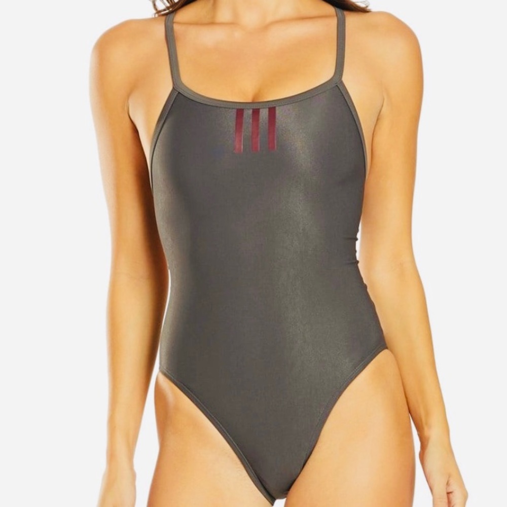 Adidas Women's Solid Stripes Vortex Back Size 22